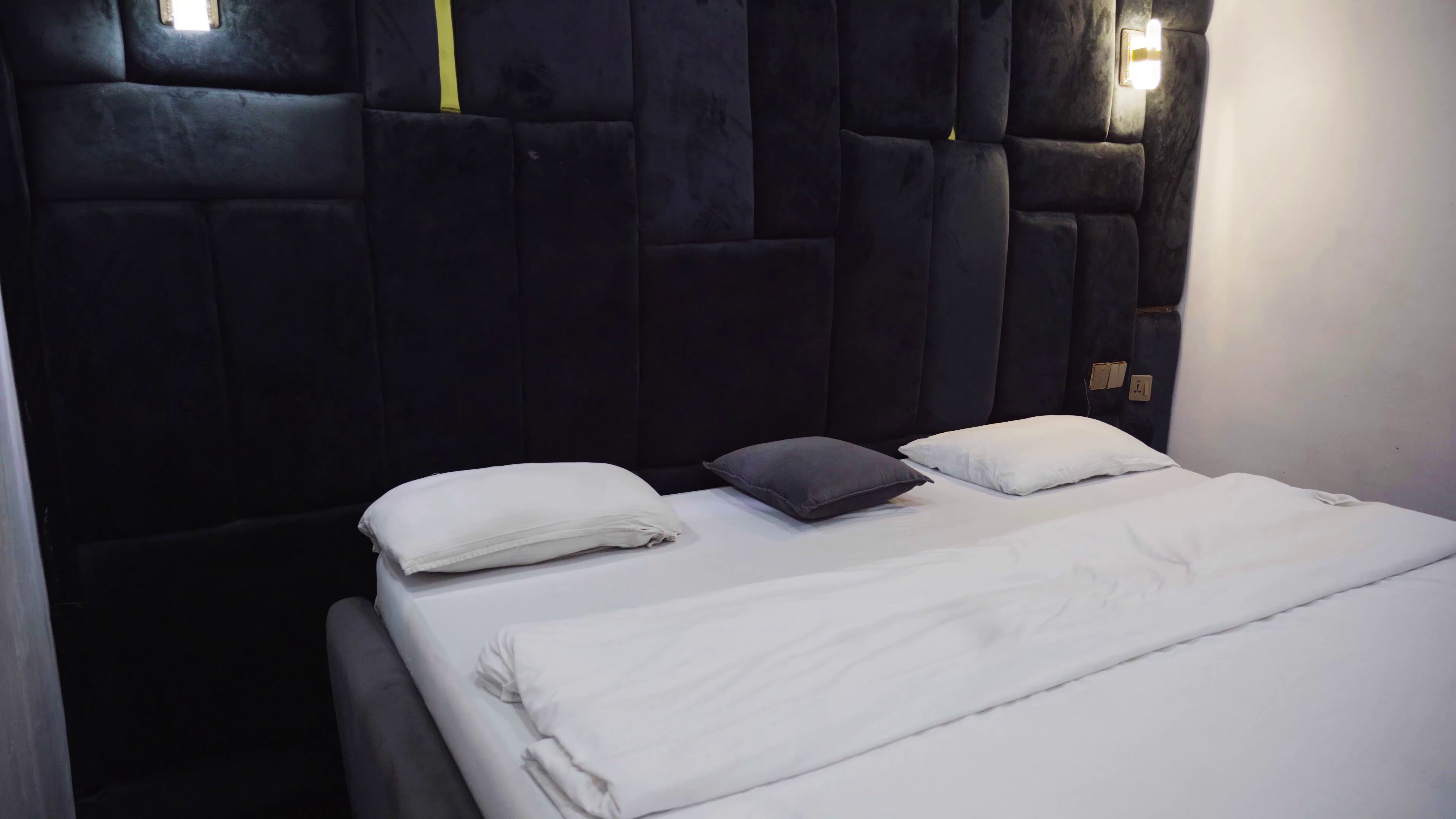 POSH SUITES HOTEL