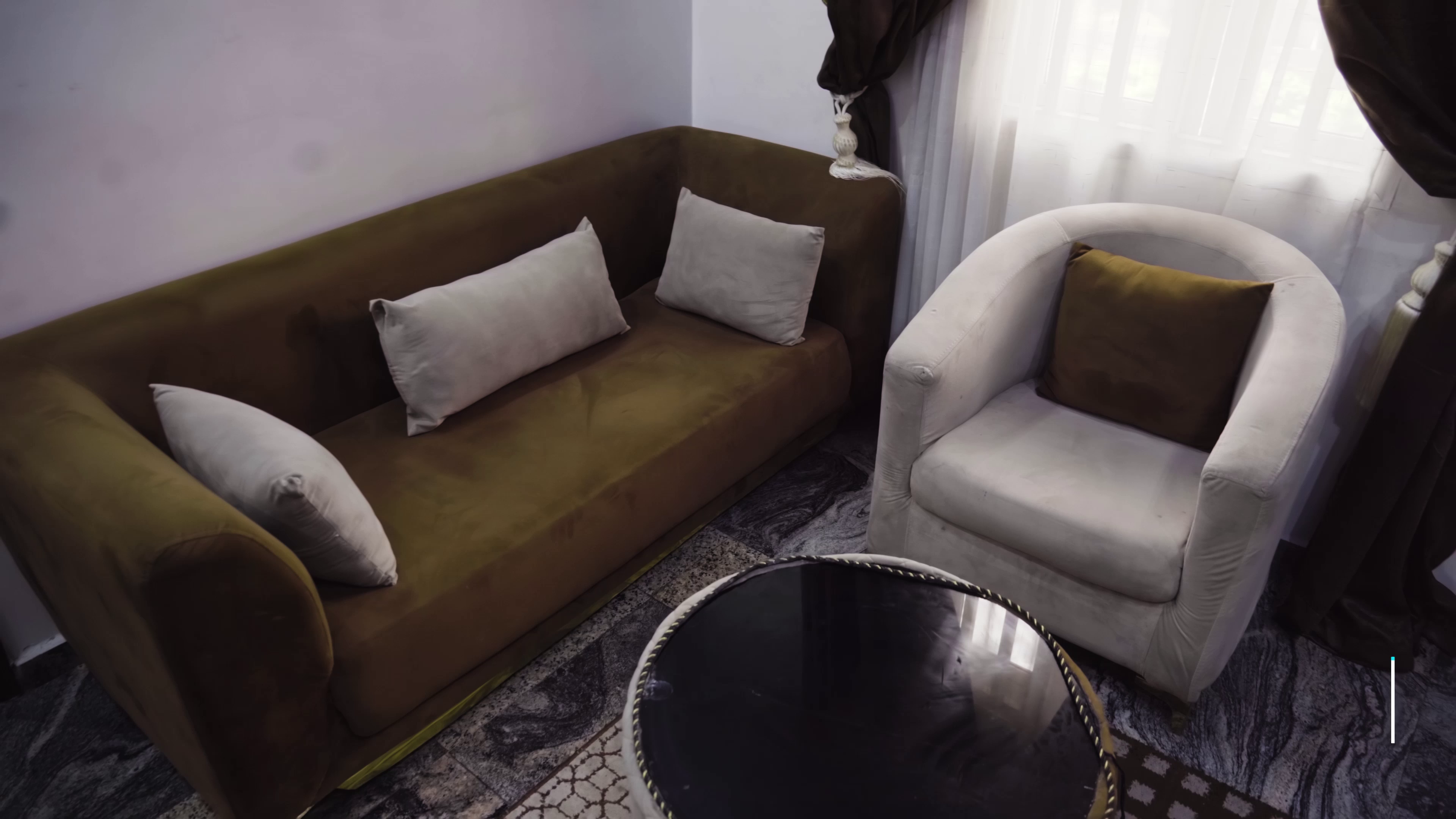 POSH SUITES HOTEL