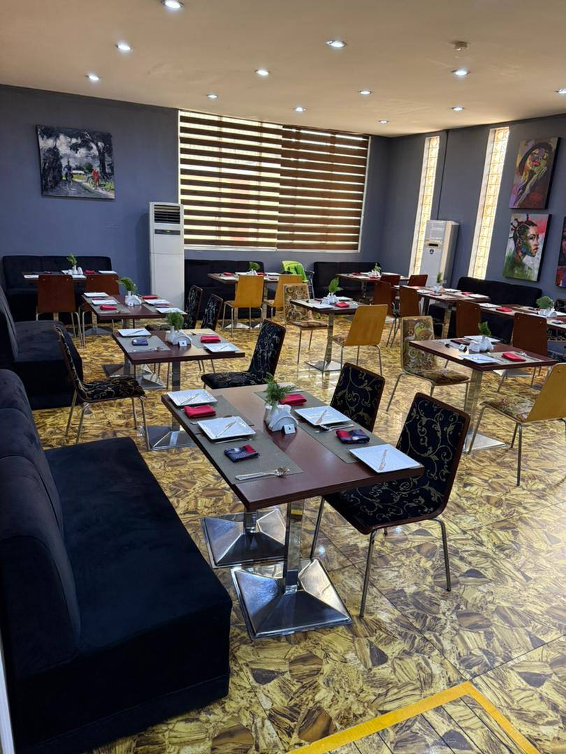 THE EDGE HOTEL