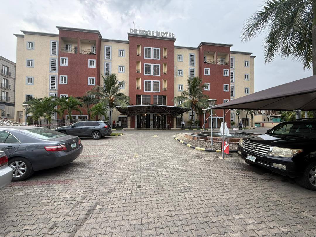 THE EDGE HOTEL