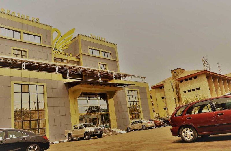 TREASURE SUITES