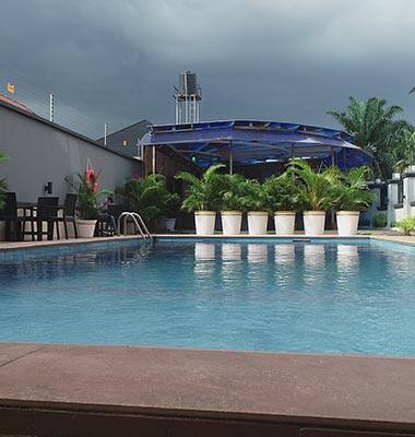 OAK HAVEN HOTEL