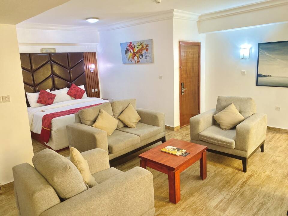 REIZ CONTINENTIAL HOTEL