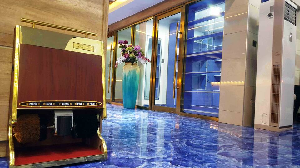 ROYAL CONTINENTIAL HOTEL