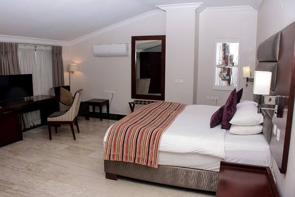 STRATTON HOTEL