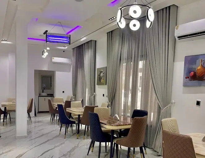 LISA SUITE
