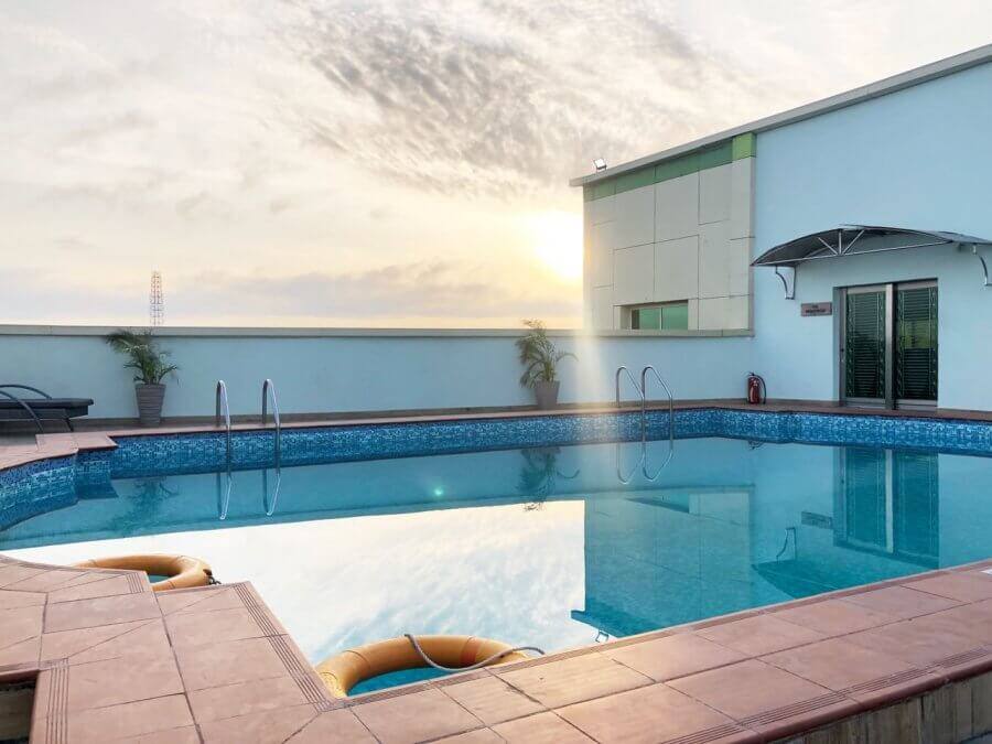 THE COLOSSUS HOTEL