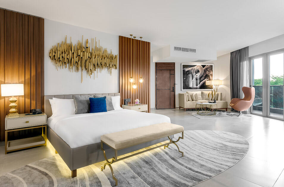 THE ART HOTEL